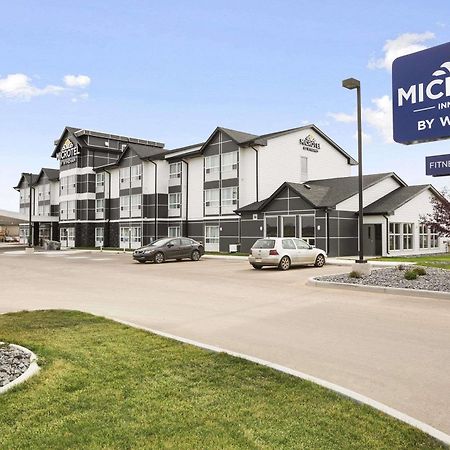 Microtel Inn & Suites By Wyndham Blackfalds Екстер'єр фото