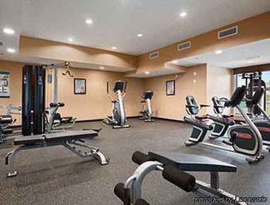 Microtel Inn & Suites By Wyndham Blackfalds Екстер'єр фото